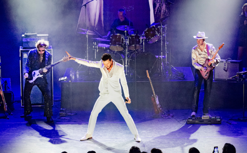 Bouke Scholten, de Hollandse Elvis: ‘Na het optreden gooit mijn vader de bitterballen in het&nbsp;frituurvet’